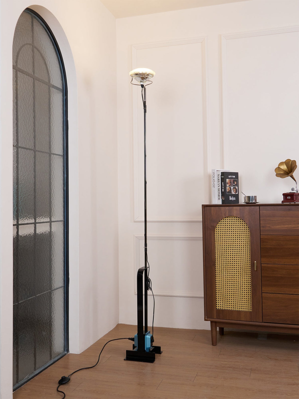 Jiro Contemporary Floor Lamp