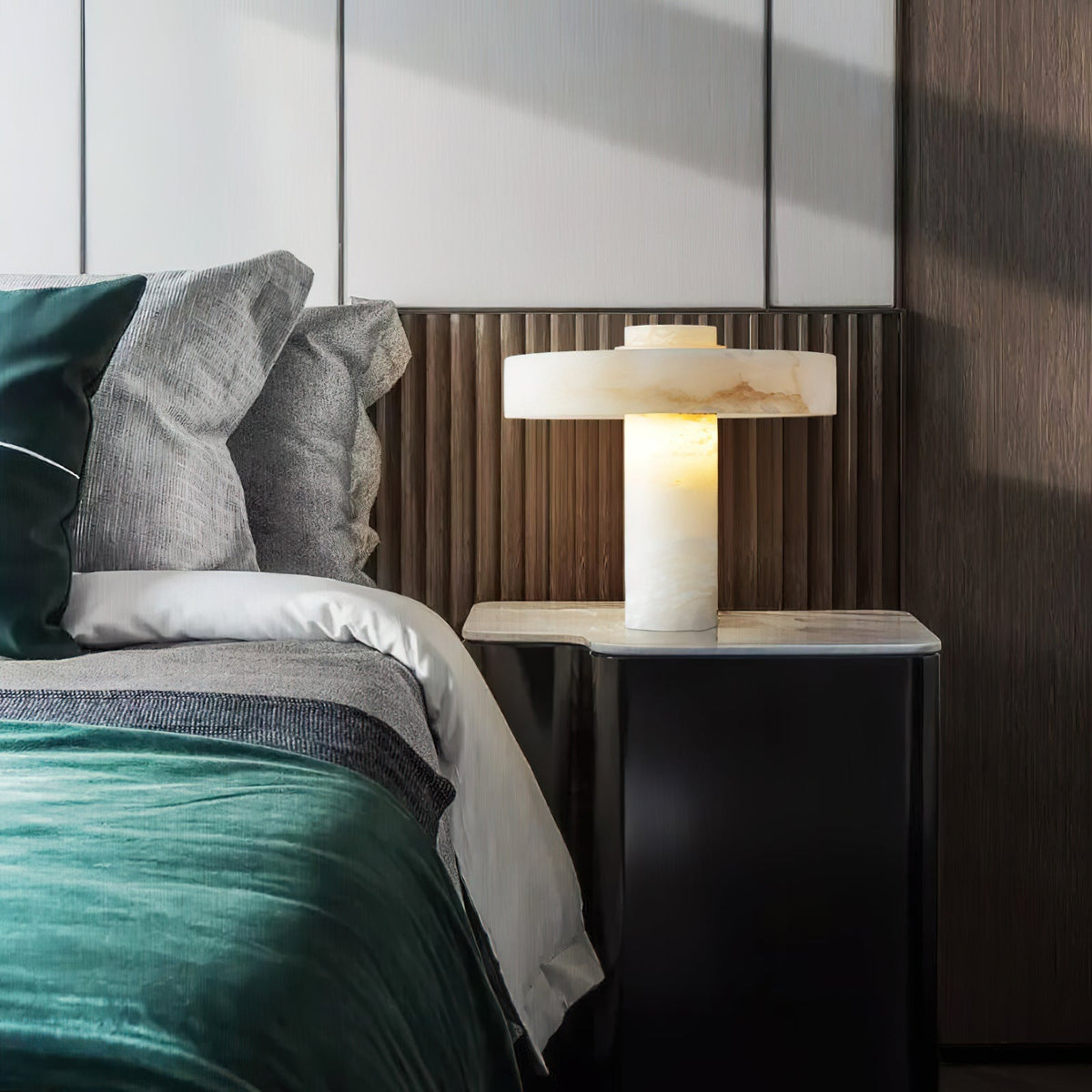 Soreraya Table Lamp