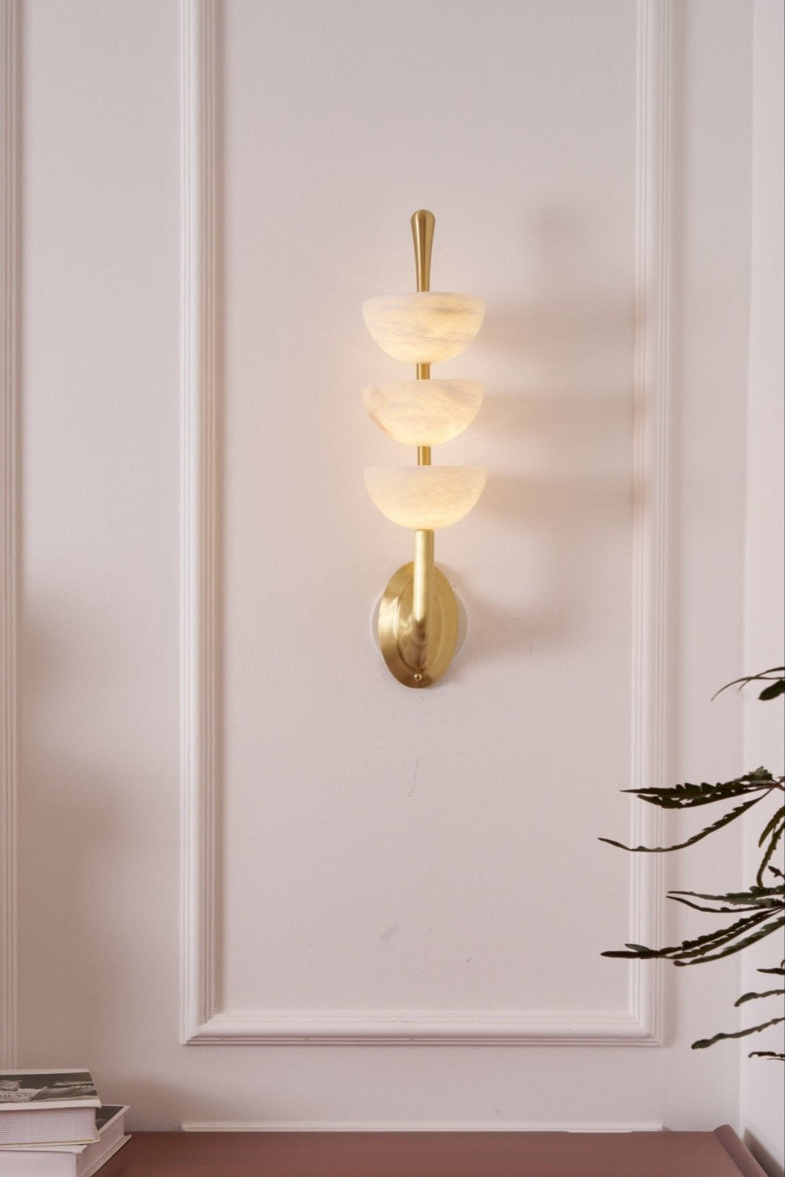 Pamio Triple Alabaster Indoor Wall Light
