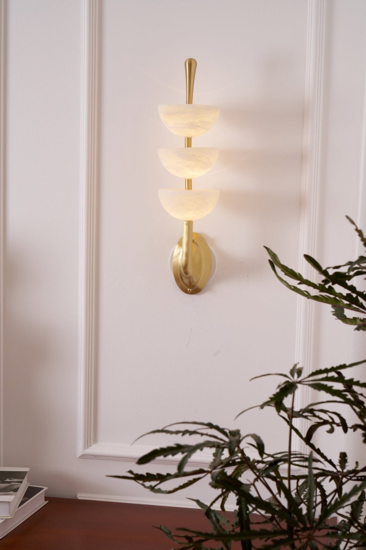 Pamio Triple Alabaster Indoor Wall Light