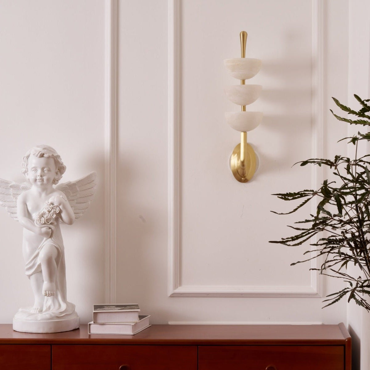 Pamio Triple Alabaster Indoor Wall Light