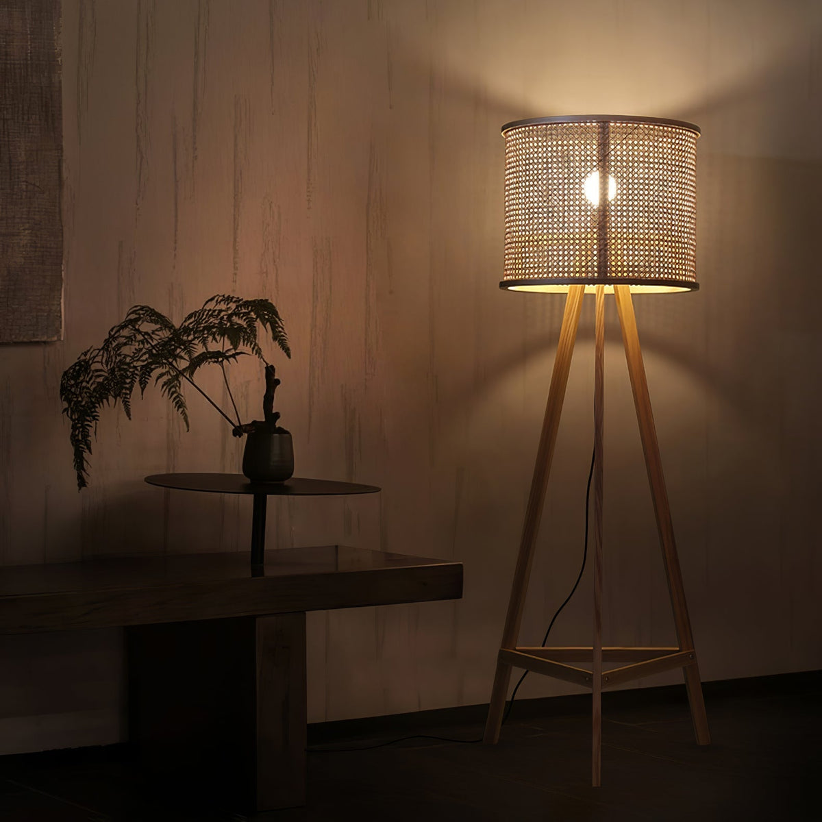 Olsolyra Rattan Woven Tripod Floor Lamp