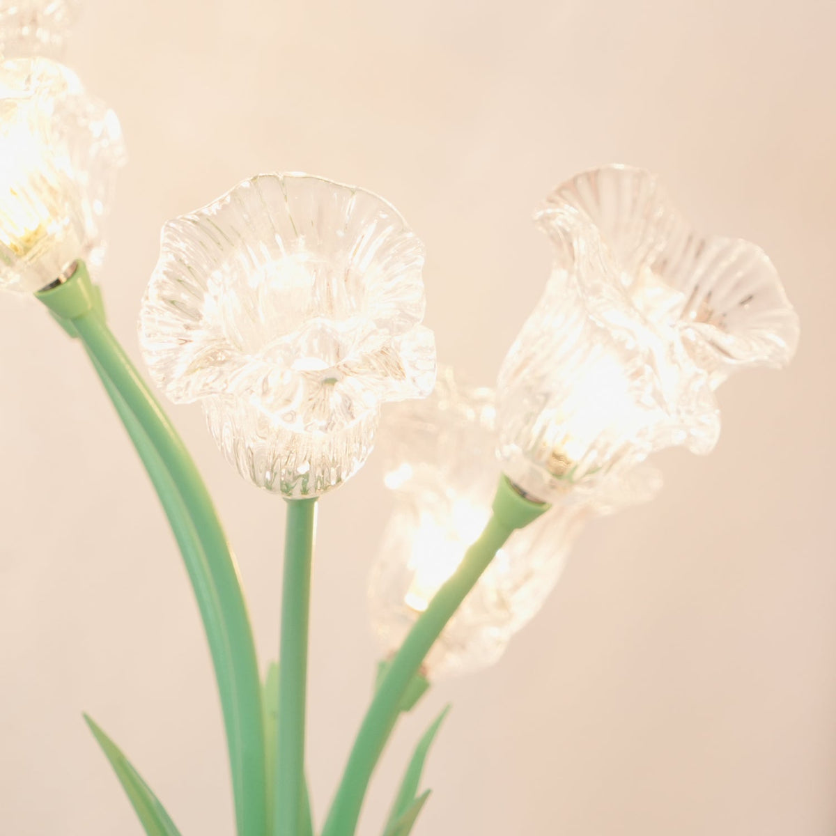 Aurdoril Whimsical Glass Table Lamp
