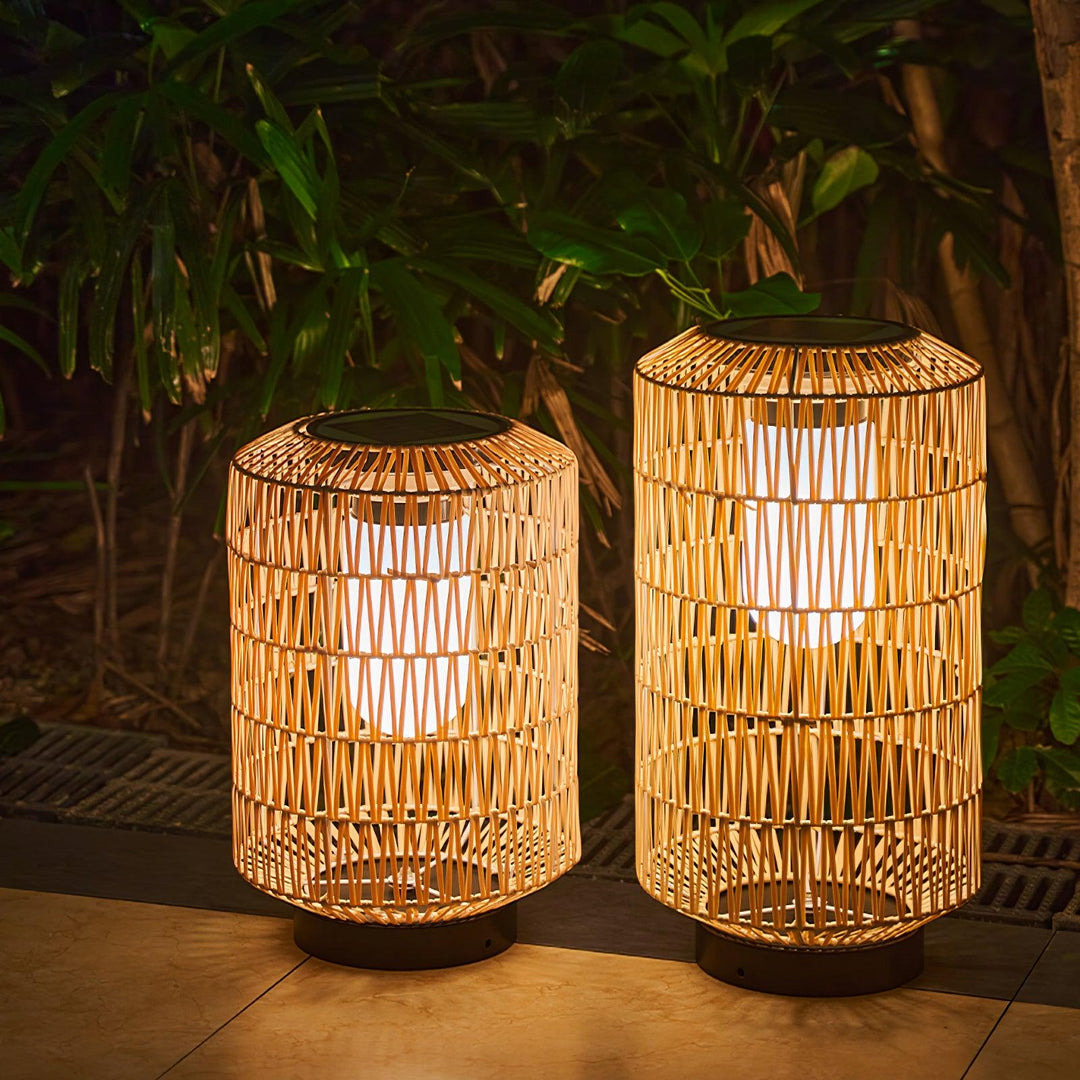 Velaleria Outdoor Light