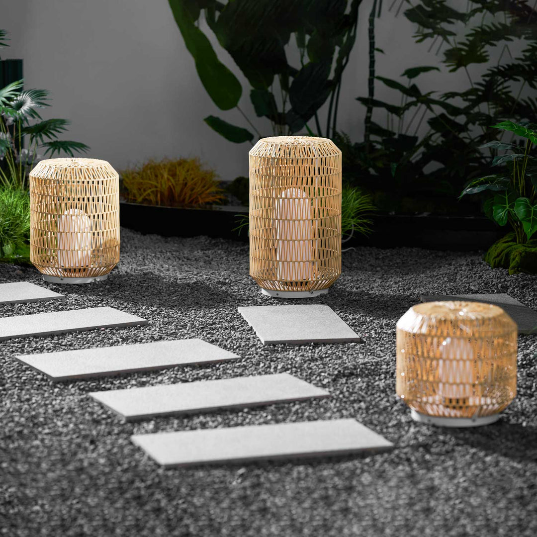 Velaleria Outdoor Light