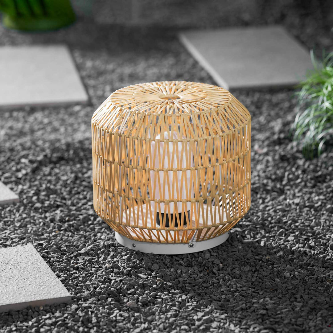 Velaleria Outdoor Light