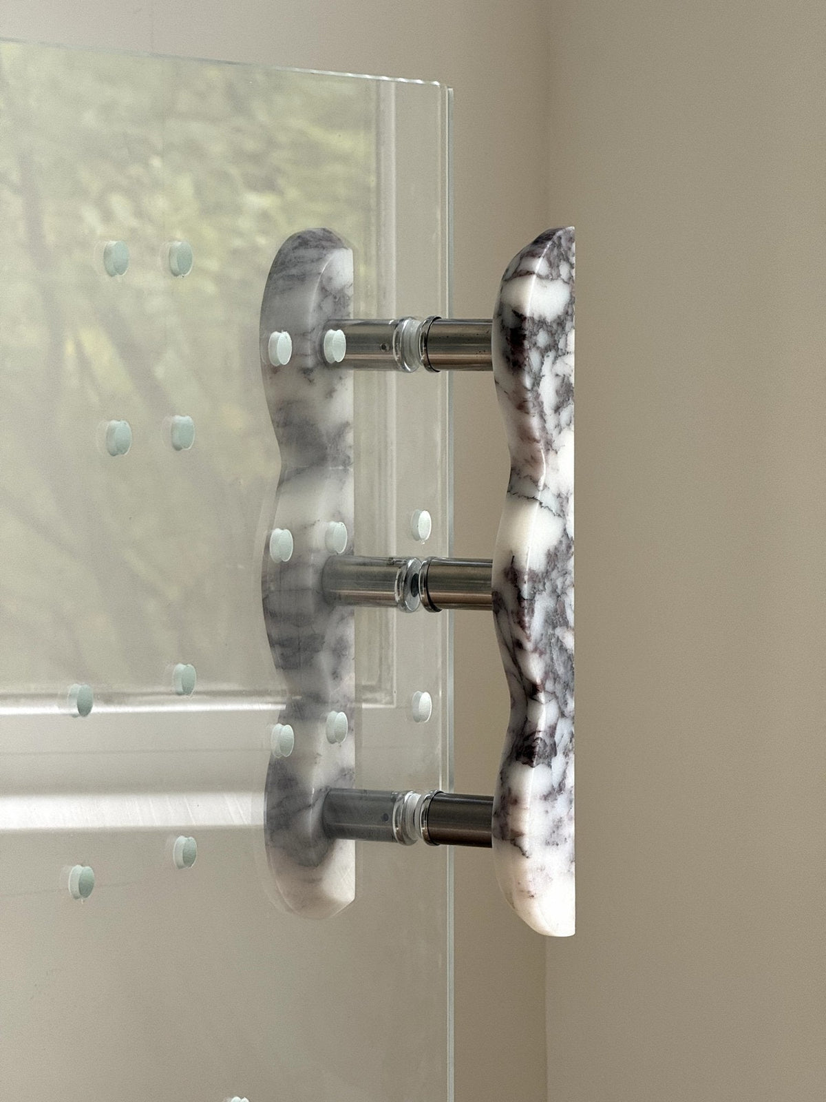 Marisyn Twin-Curve Pull Handle