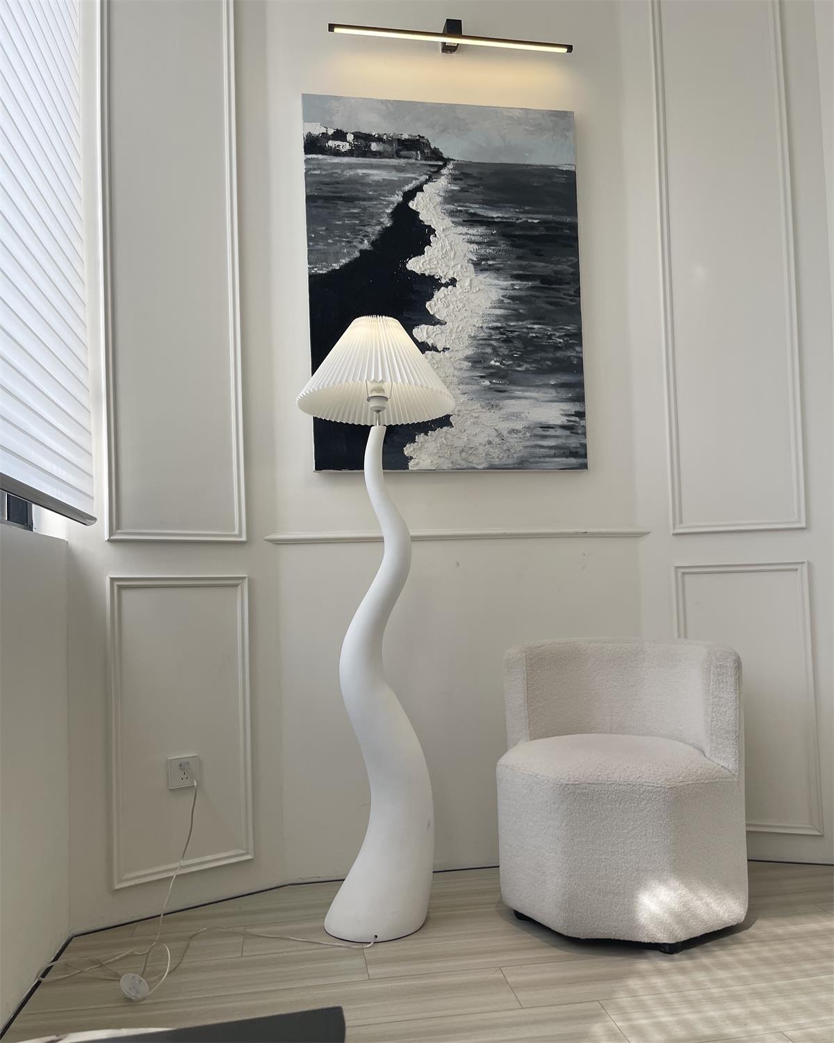 Bexyn Resin Fabric Floor Lamp