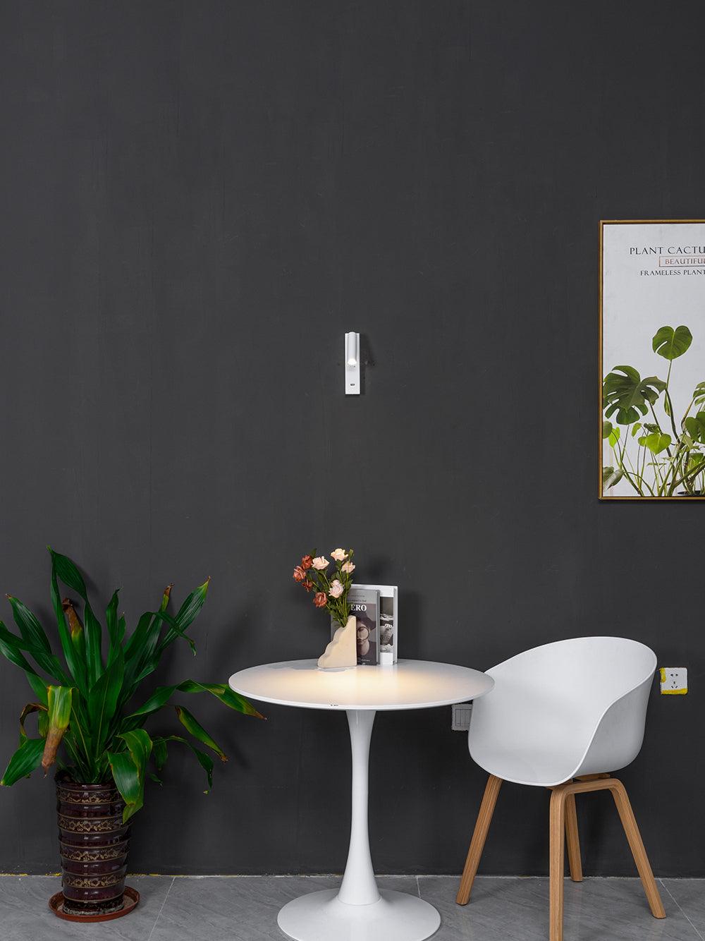 Eldris Modern Minimalist Wall Lamp