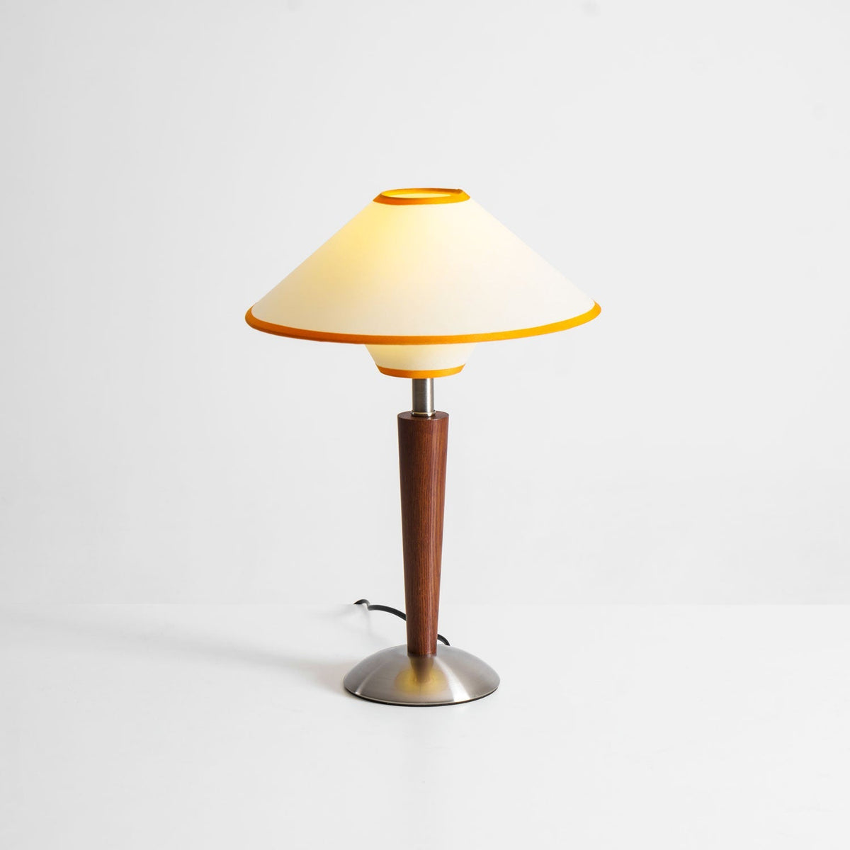 Vido Wood Table Lamp