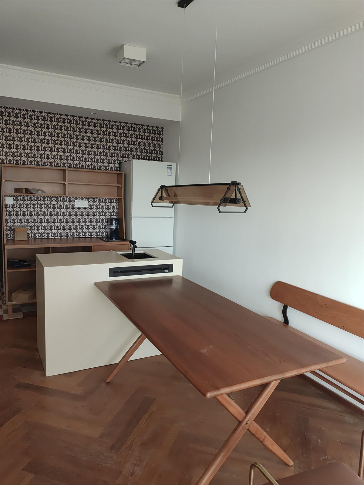 Carven Glass Minimalistic Pendant Light