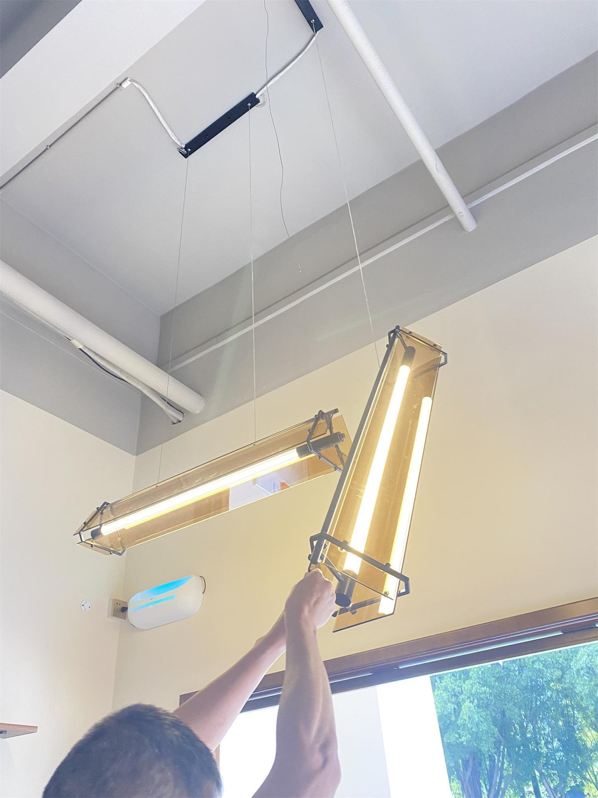 Carven Glass Minimalistic Pendant Light