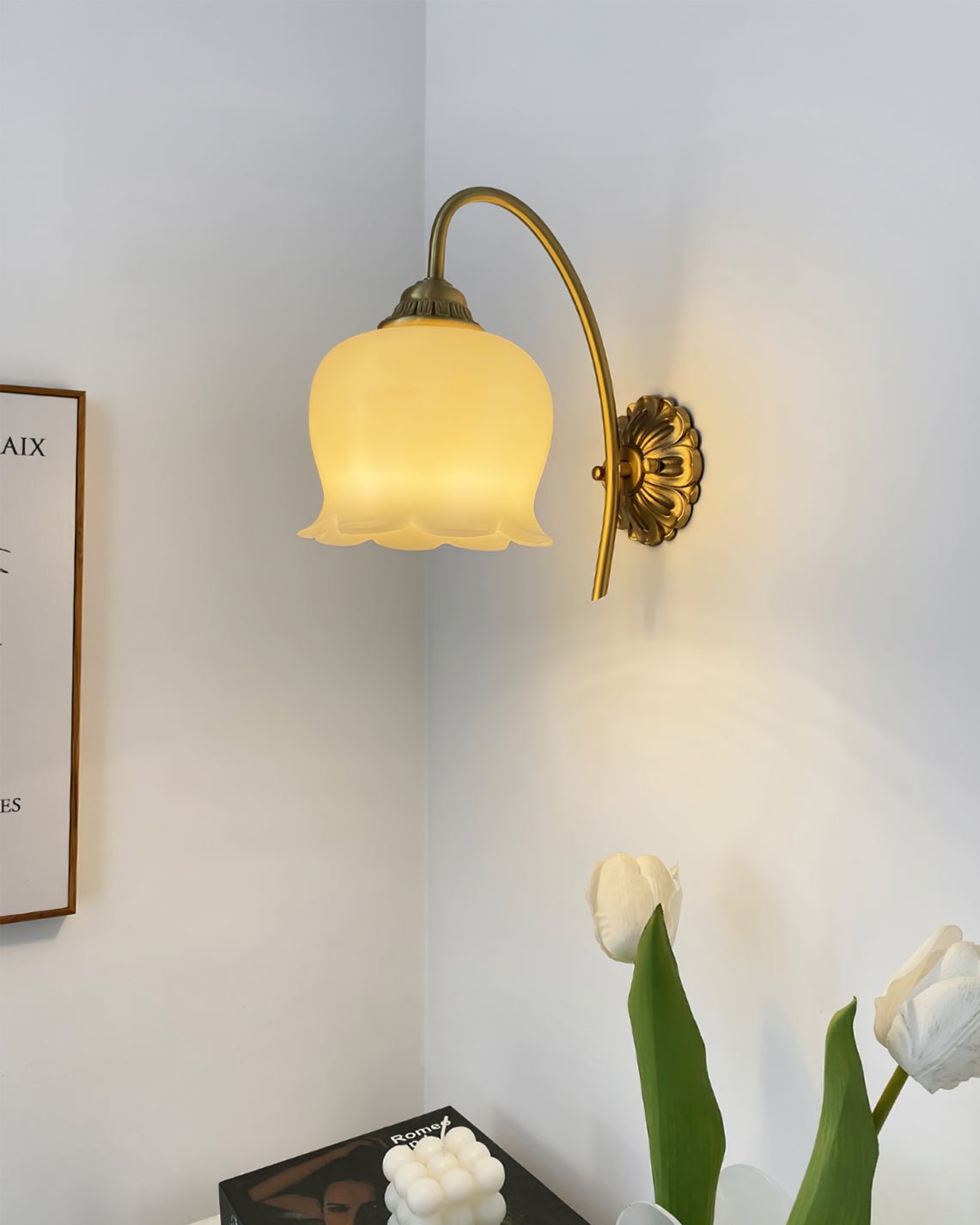Dazell Art Flower Brass Resin Wall Lamp