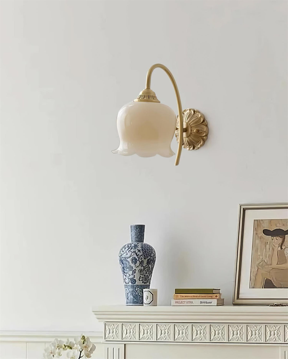 Dazell Art Flower Brass Resin Wall Lamp