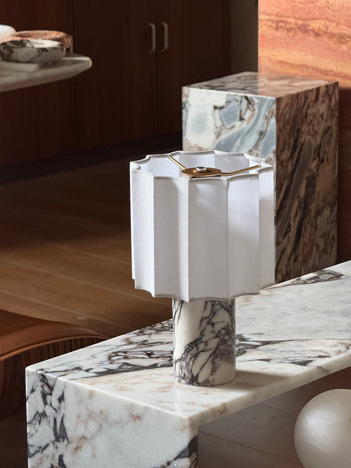 Selivella Table Lamp (Built-in Battery)