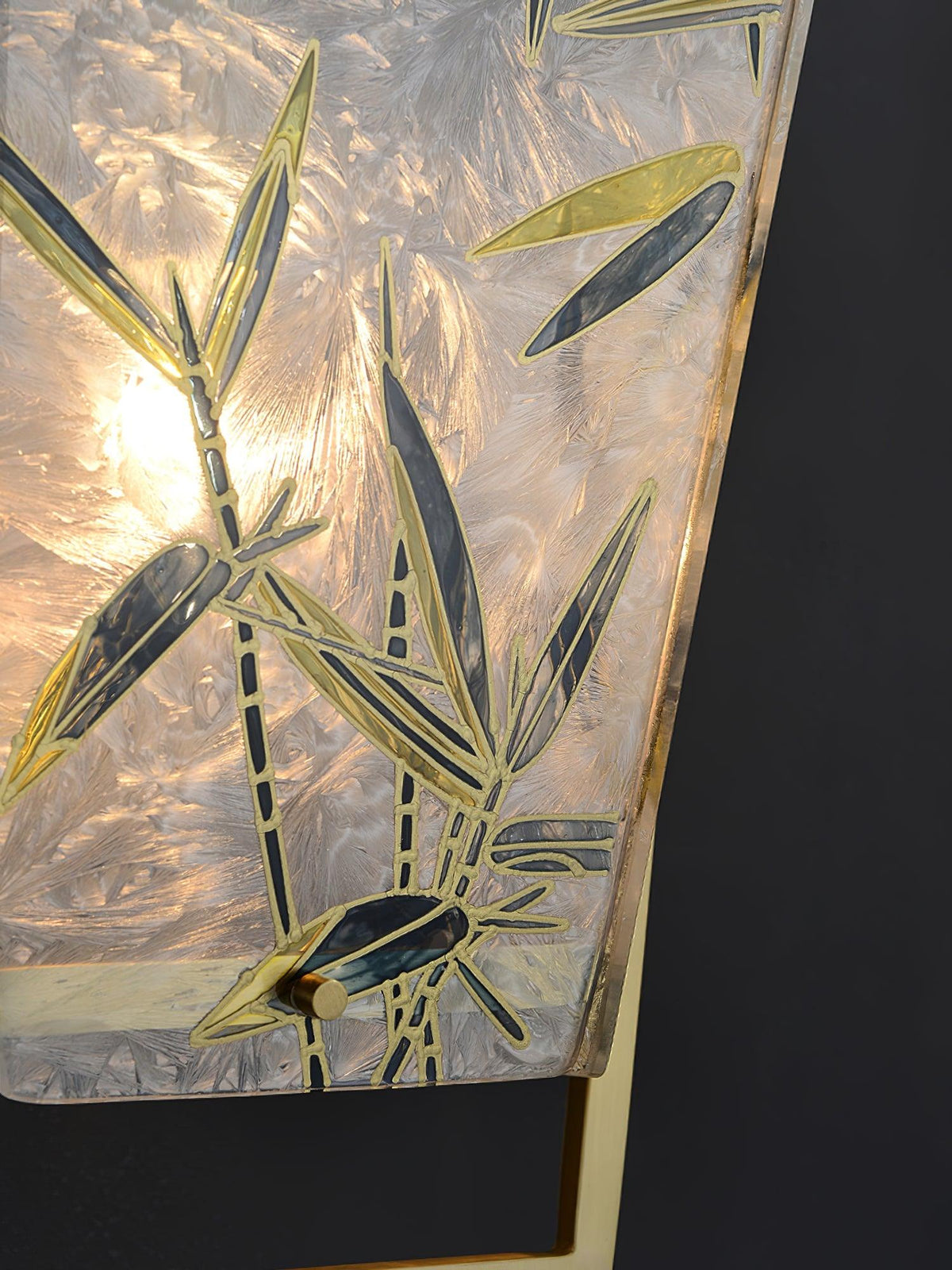 Zenith Elegant Brass Single Sconce