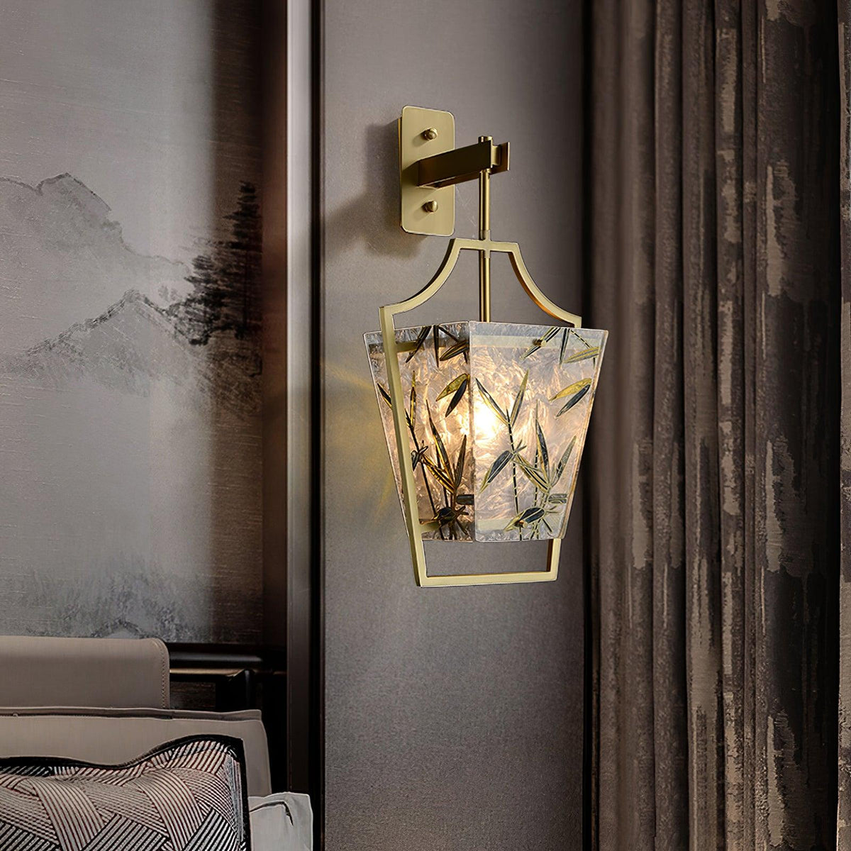 Zenith Elegant Brass Single Sconce
