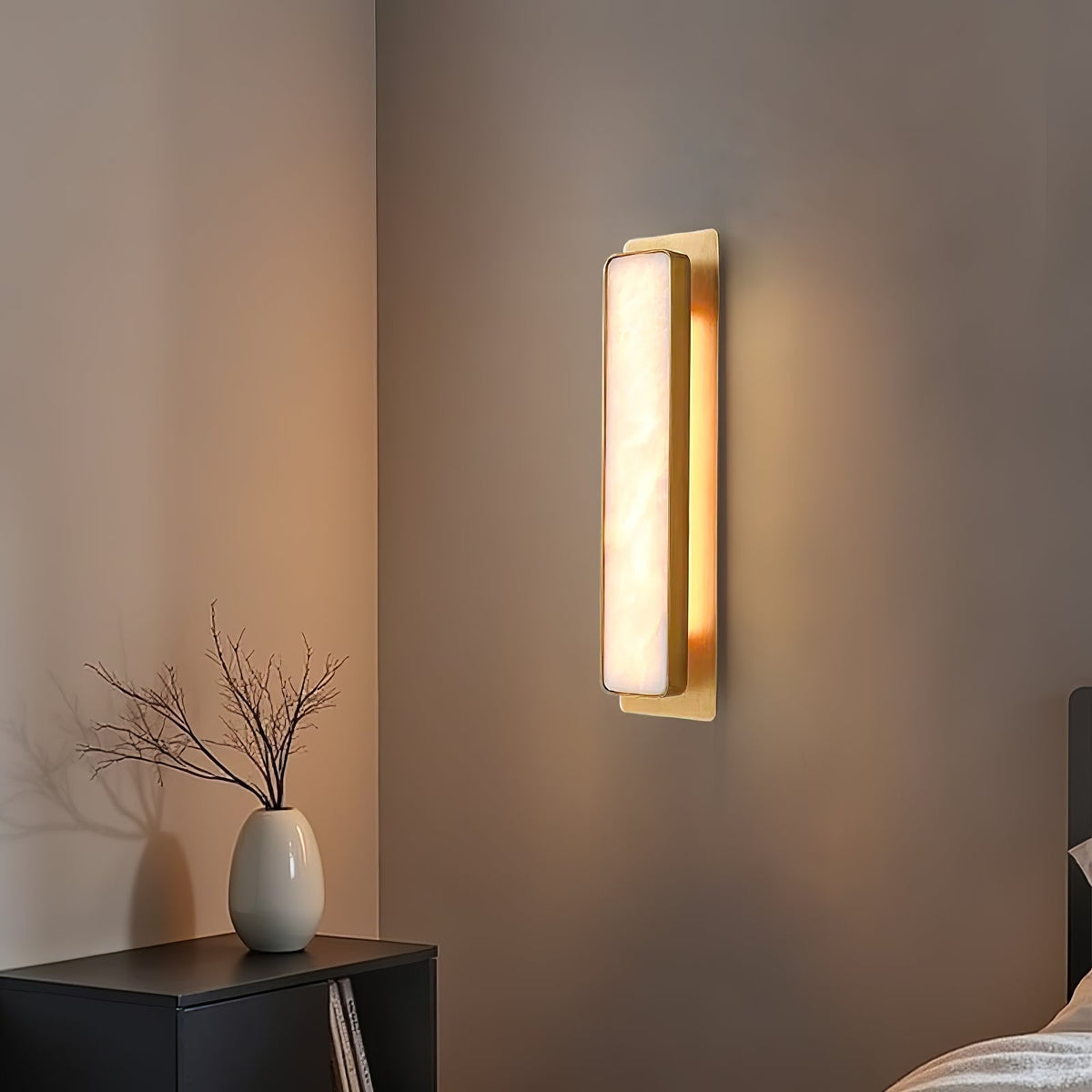Ollore Linear Alabaster Wall Light