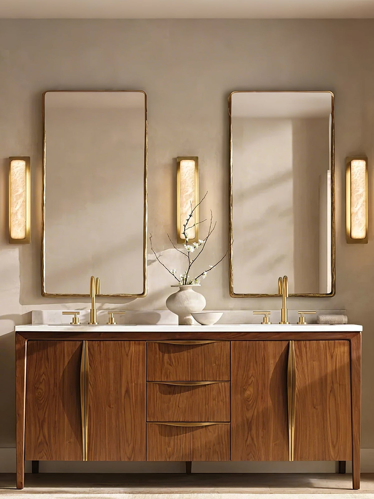 Yedia Alabaster Indoor Wall Light