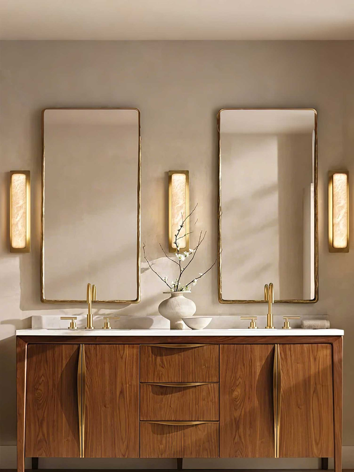 Yedia Alabaster Indoor Wall Light