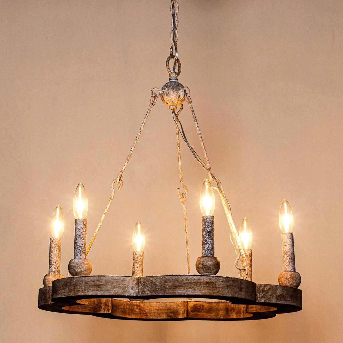 Elaarira Chandelier