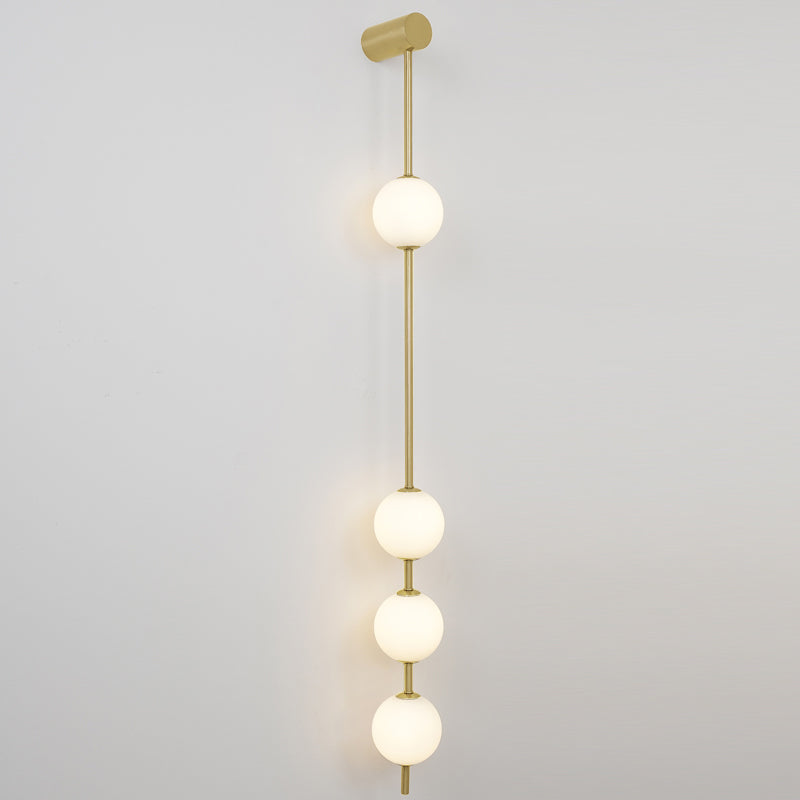 Willa Wall Lamp Vertical Balls Brass