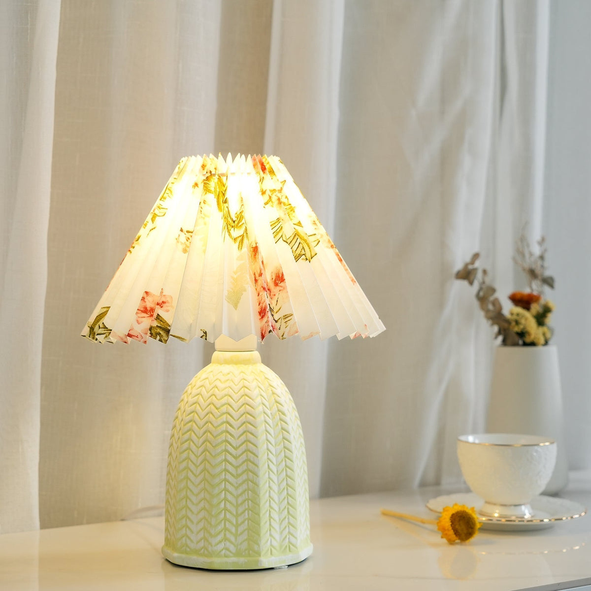 Xenlor Fabric Vintage Table Lamp