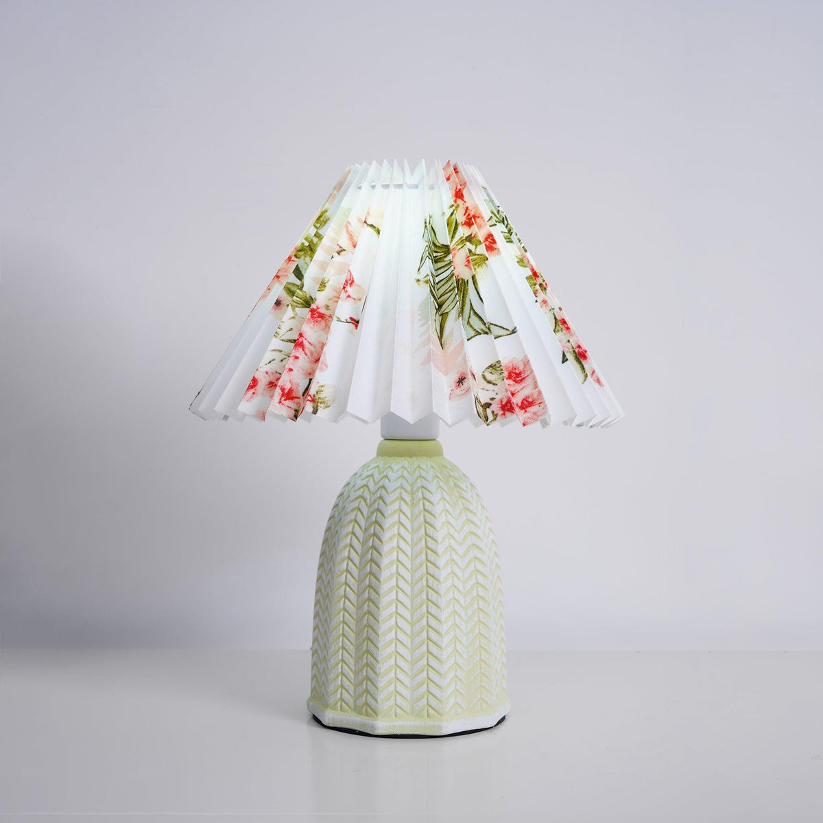 Xenlor Fabric Vintage Table Lamp
