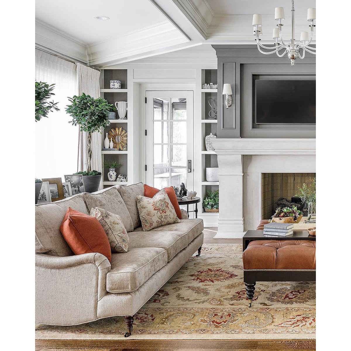 Calinora Chandelier