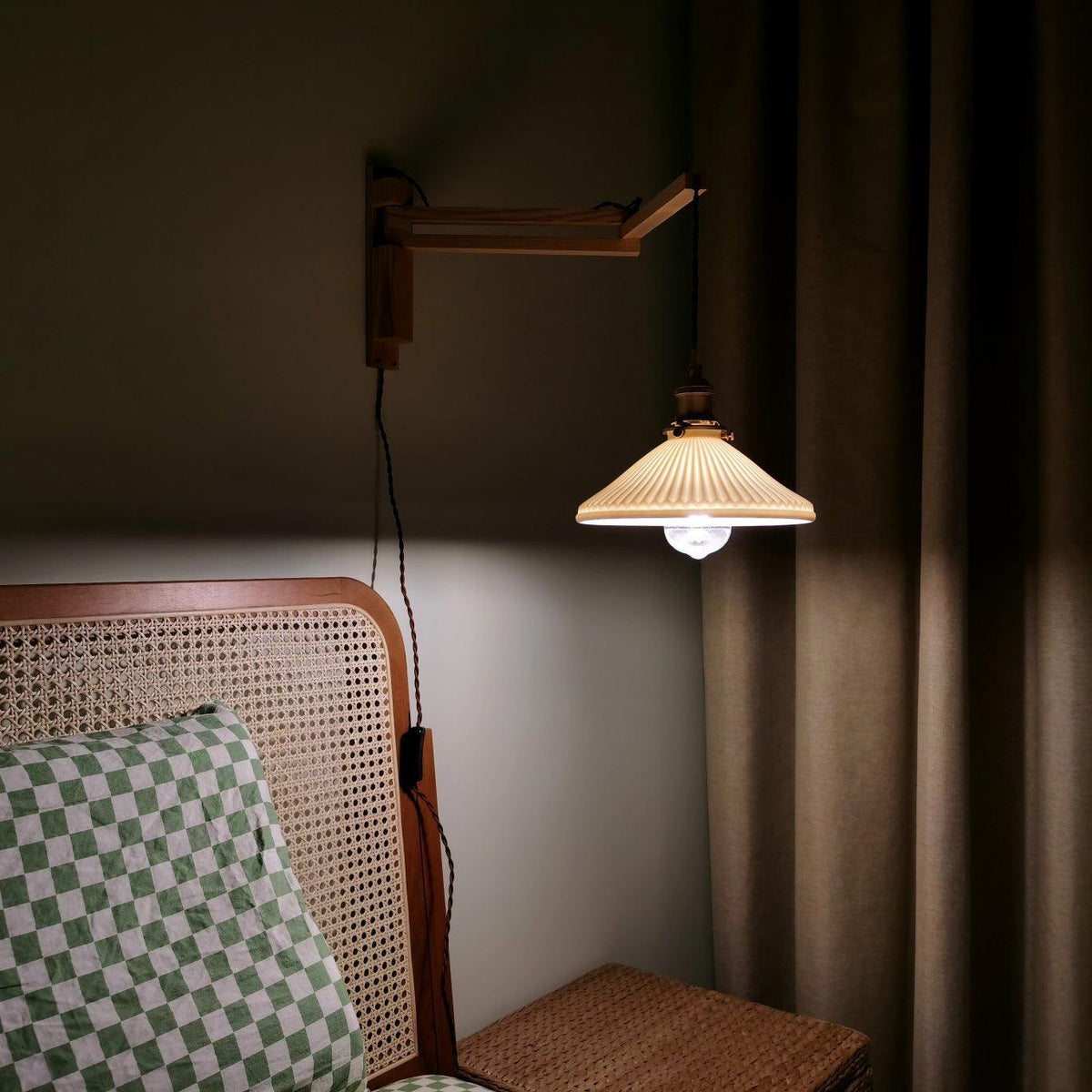 Sathen Nordic Art Telescopic Walnut Ceramic Wooden Wall Lamp