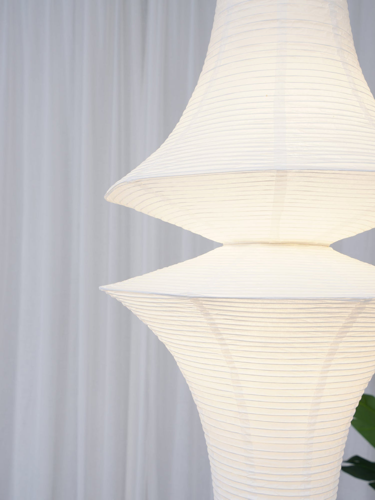 Isalo Washi Paper E Pendant Light