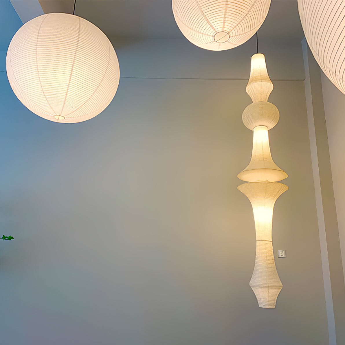 Isalo Washi Paper E Pendant Light
