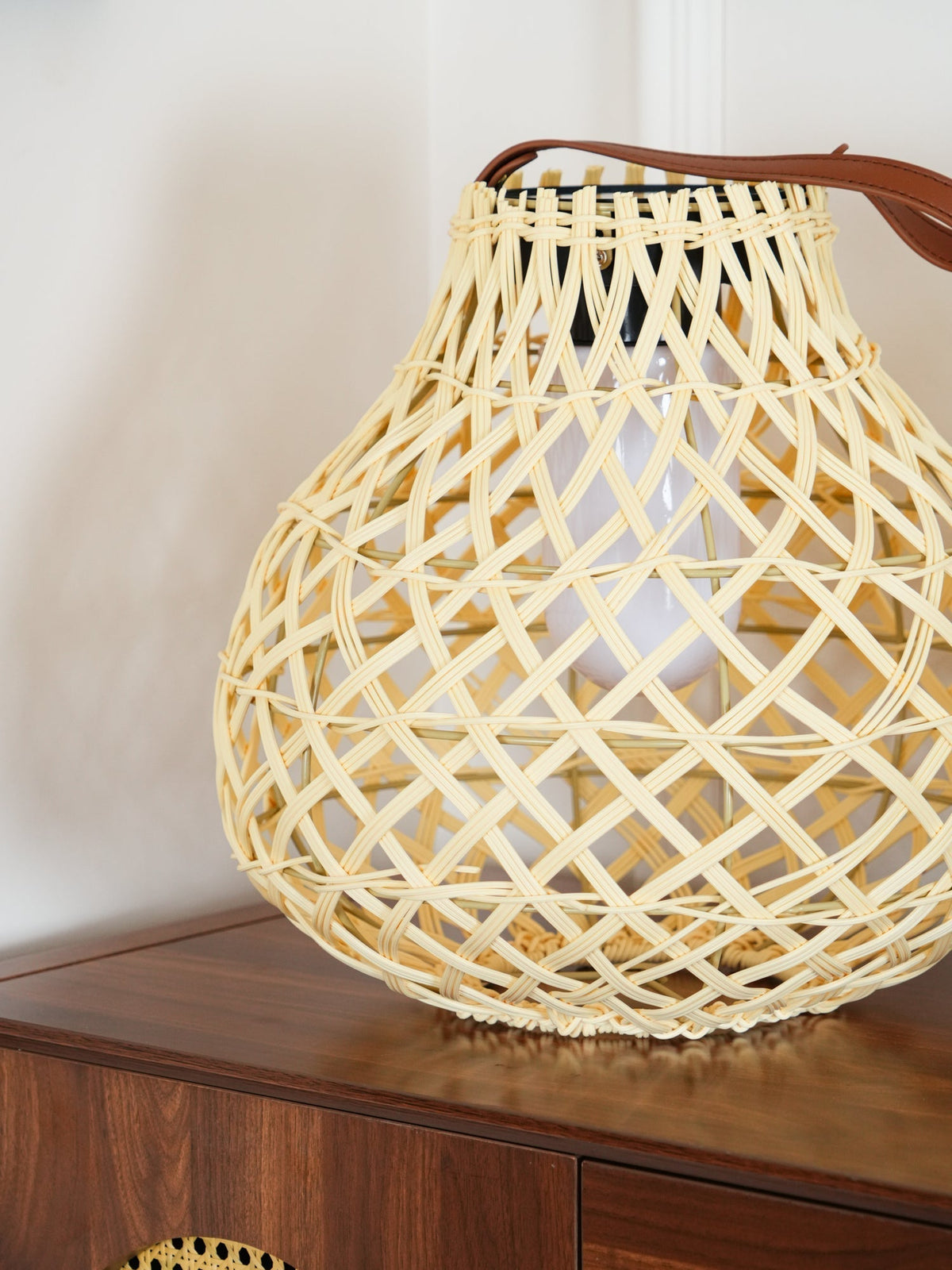 Isenor Woven Sphere Lantern Outdoor Lamp