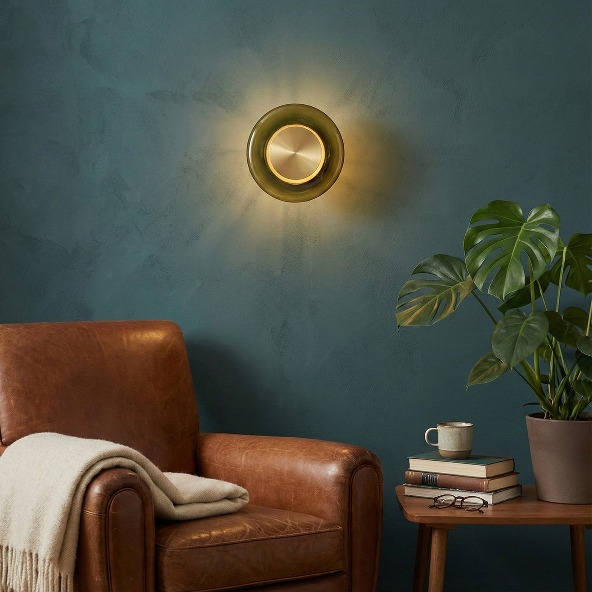 Oakmere Green Glass Wall Lamp
